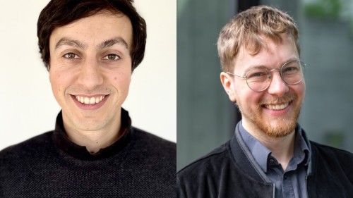 Portraitfotos von Bijan Moini und Thomas Laschyk. Beide tragen kurze Haare, Hemden mit Kragen und lächeln in die Kamera.