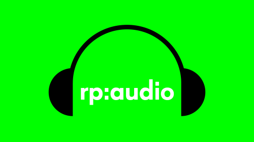 Einfarbige Grafik, die ein Kopfhörer Symbol zeigt. Zwischen den zwei Ohrhälften ist der Schriftzug rpaudio zusehen.
