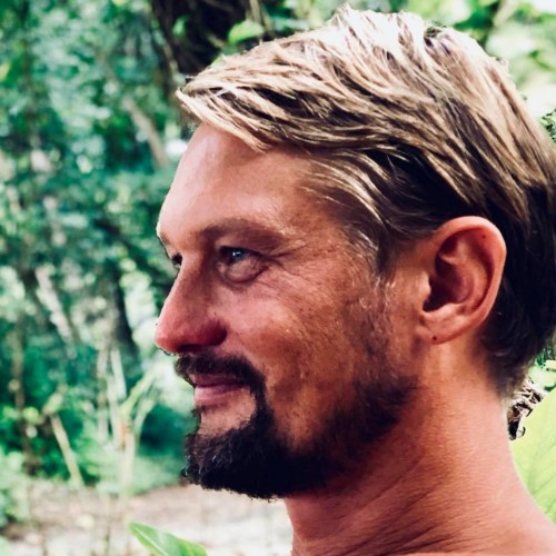 Seitenfoto von Chris
