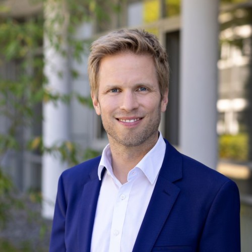 Portraitfoto von Christian Deker 