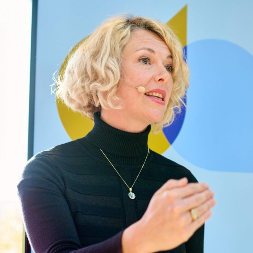 A picture of Harriet Kingaby speaking at an event