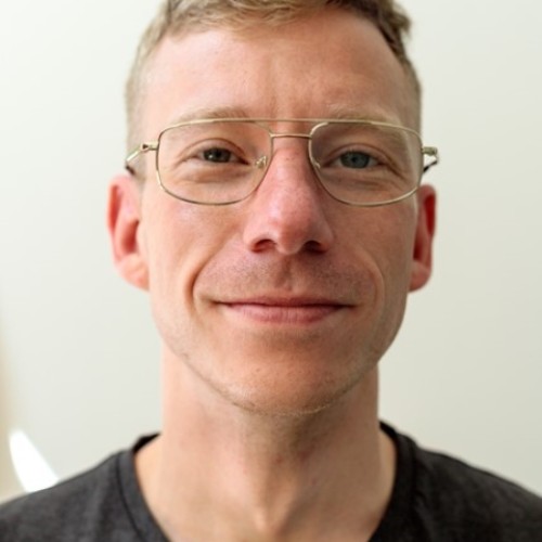 Jakob Schergaut ist wissenschaftlicher Mitarbeiter am Institut für Geschichte in Medien und Öffentlichkeit der Friedrich-Schiller-Universität Jena und Verantwortlicher für das Projekt "Geschichte statt Mythen".