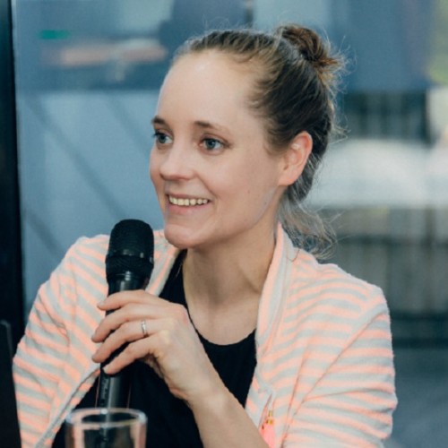 Portrait Julia Stausberg-Umuerri