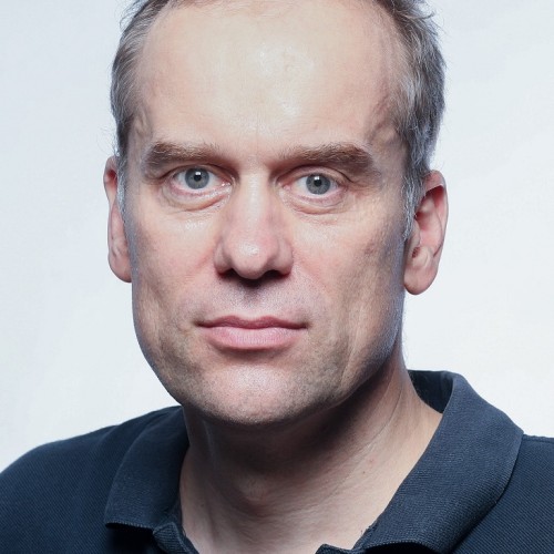 Portraitfoto des Referenten Stefan Voß
